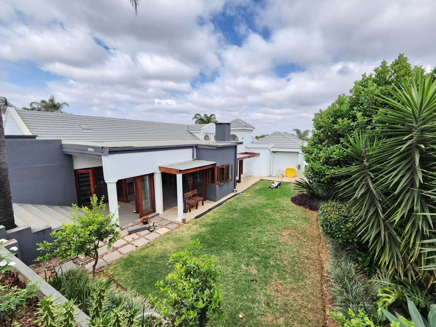 5 Bedroom Property for Sale in Waterkloof Ridge Gauteng