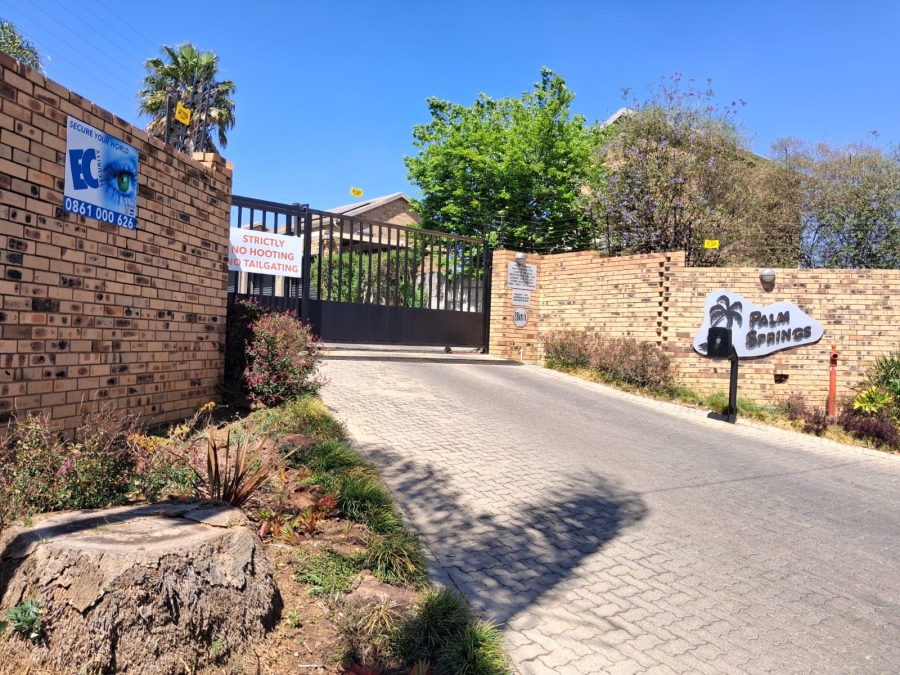 3 Bedroom Property for Sale in Wilgeheuwel Gauteng