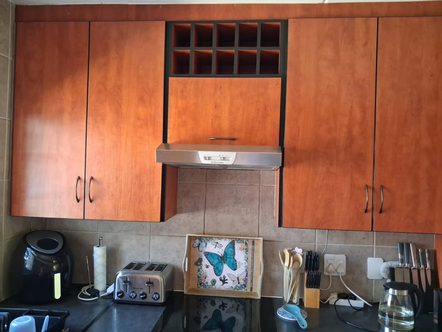 3 Bedroom Property for Sale in Wilgeheuwel Gauteng