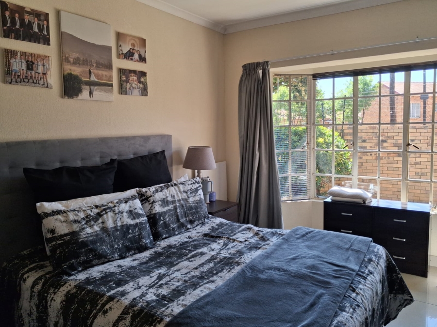 3 Bedroom Property for Sale in Wilgeheuwel Gauteng