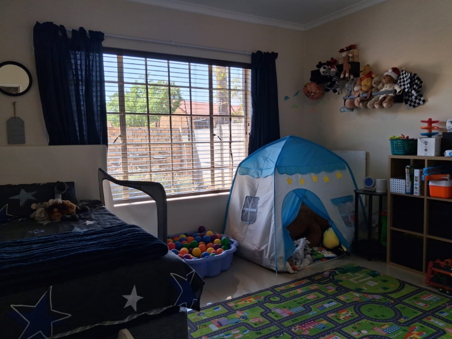 3 Bedroom Property for Sale in Wilgeheuwel Gauteng