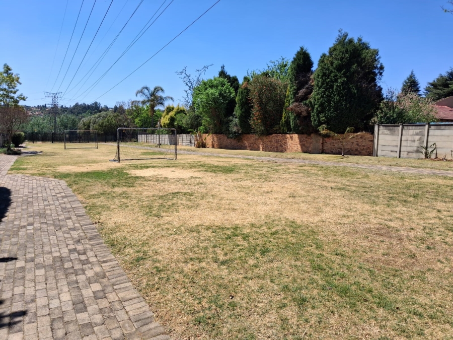 3 Bedroom Property for Sale in Wilgeheuwel Gauteng