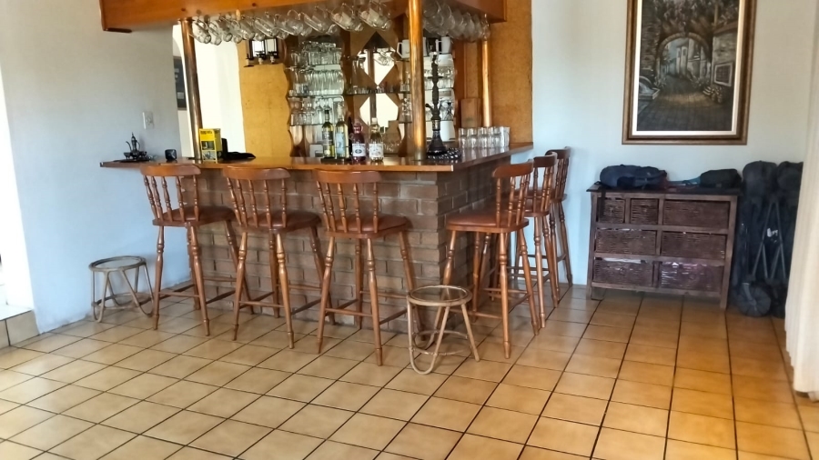 3 Bedroom Property for Sale in Vanderbijlpark SE 6 Gauteng
