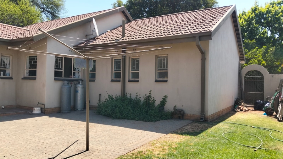 3 Bedroom Property for Sale in Vanderbijlpark SE 6 Gauteng