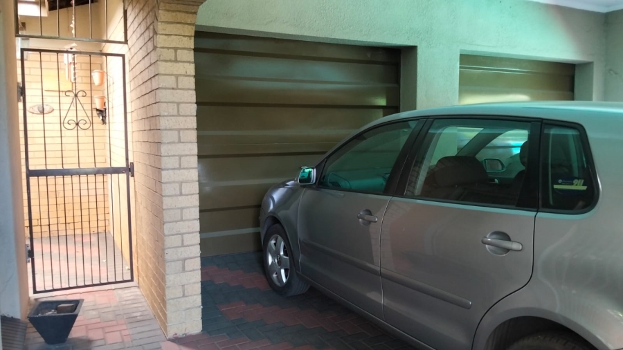3 Bedroom Property for Sale in Vanderbijlpark SE 6 Gauteng