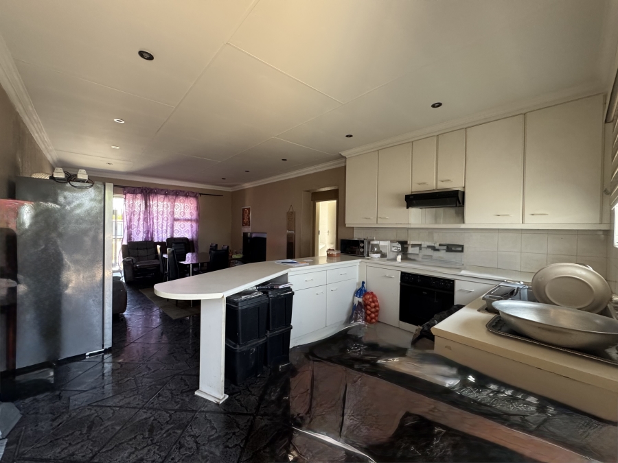 2 Bedroom Property for Sale in Raceview Gauteng