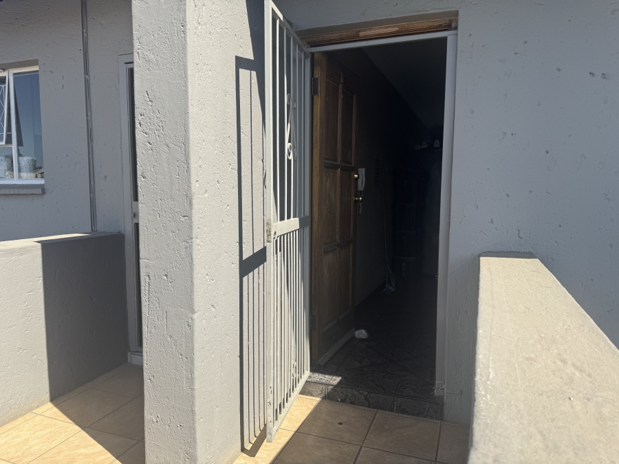 2 Bedroom Property for Sale in Raceview Gauteng