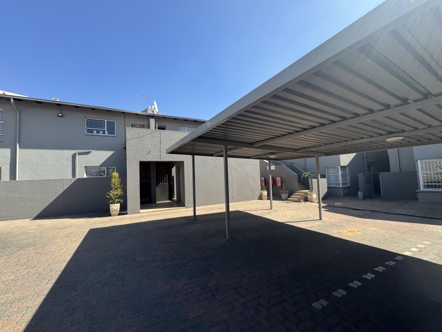 2 Bedroom Property for Sale in Raceview Gauteng