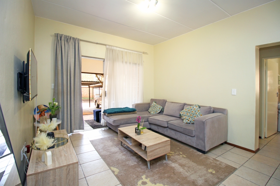 2 Bedroom Property for Sale in North Riding Gauteng