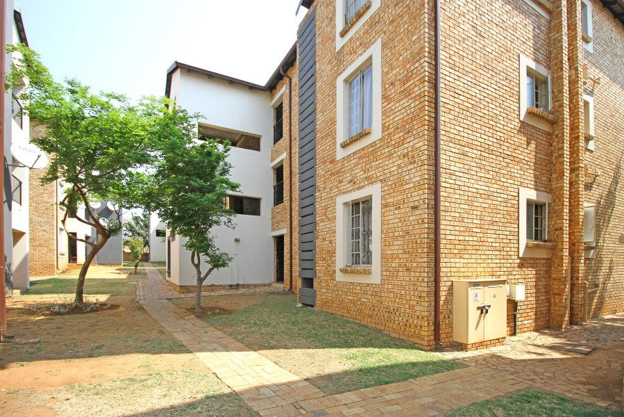 2 Bedroom Property for Sale in North Riding Gauteng