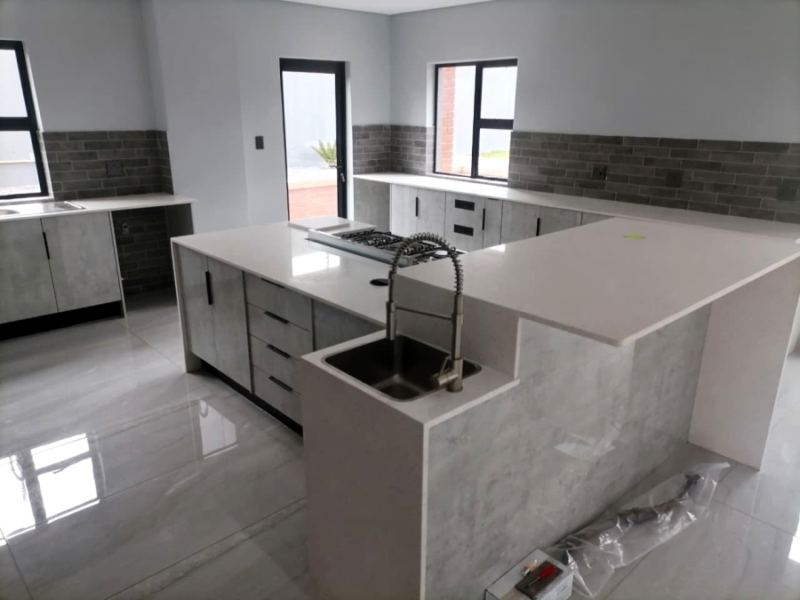 3 Bedroom Property for Sale in Zwartkop Golf Estate Gauteng