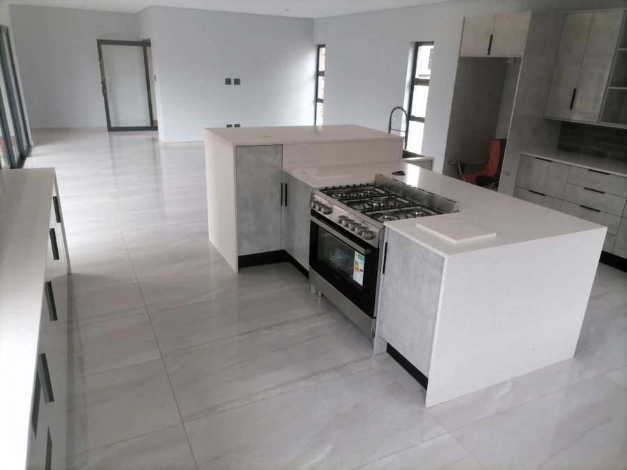 3 Bedroom Property for Sale in Zwartkop Golf Estate Gauteng