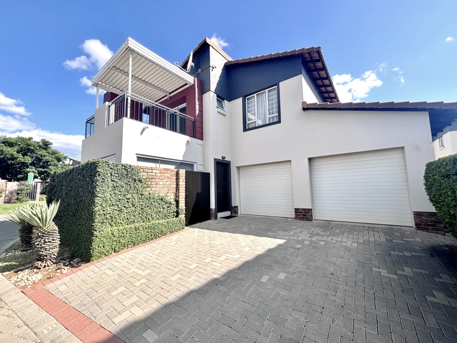 3 Bedroom Property for Sale in Oukraal Estate Gauteng