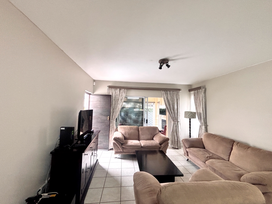 3 Bedroom Property for Sale in Oukraal Estate Gauteng