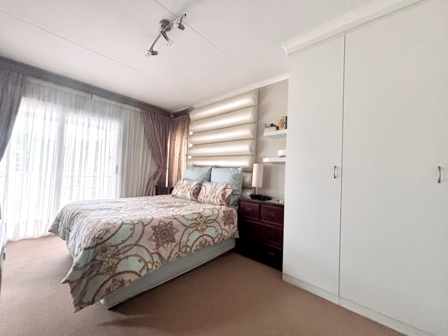 3 Bedroom Property for Sale in Oukraal Estate Gauteng