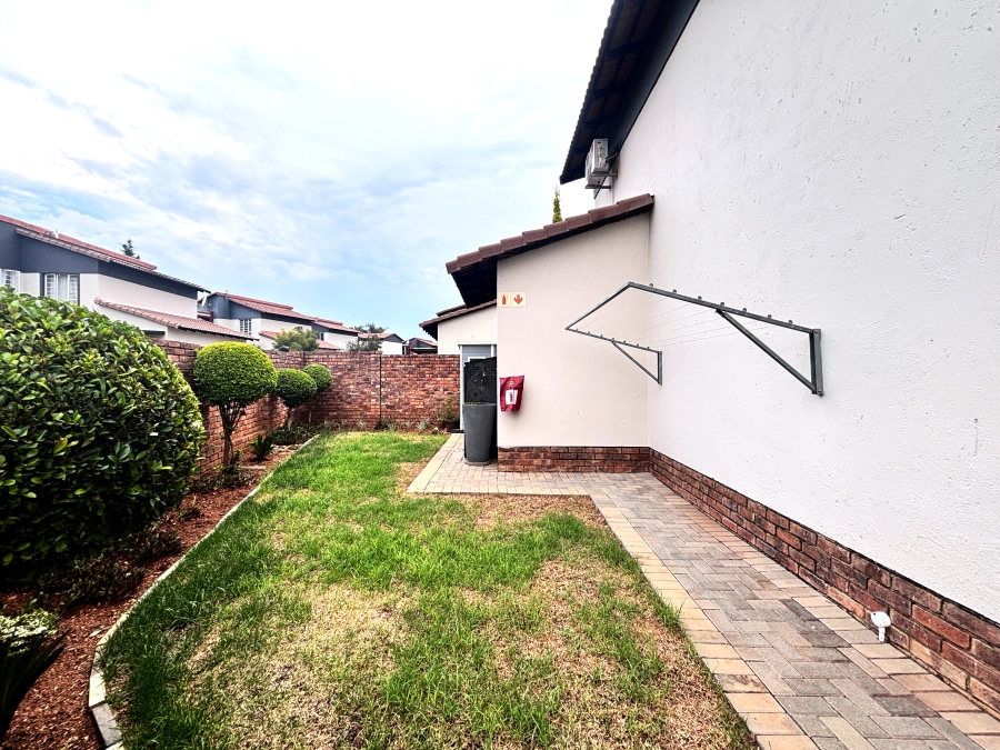3 Bedroom Property for Sale in Oukraal Estate Gauteng