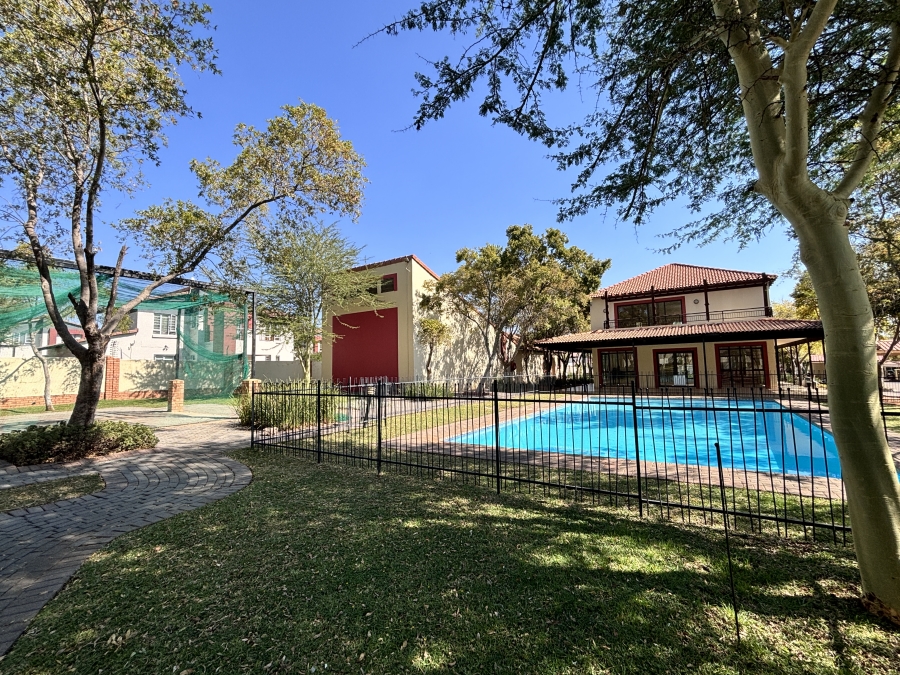 3 Bedroom Property for Sale in Oukraal Estate Gauteng