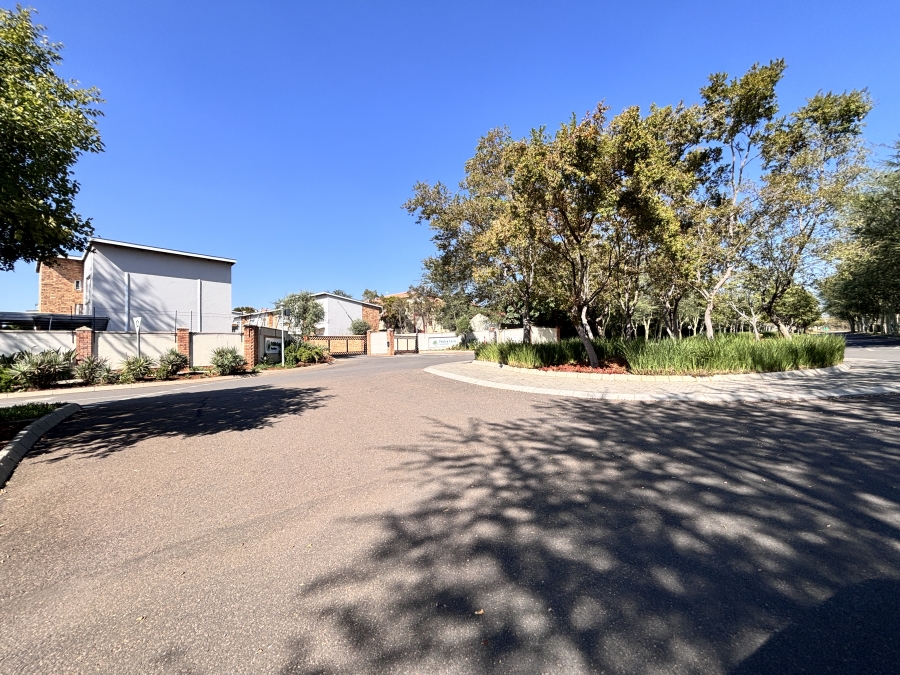 3 Bedroom Property for Sale in Oukraal Estate Gauteng