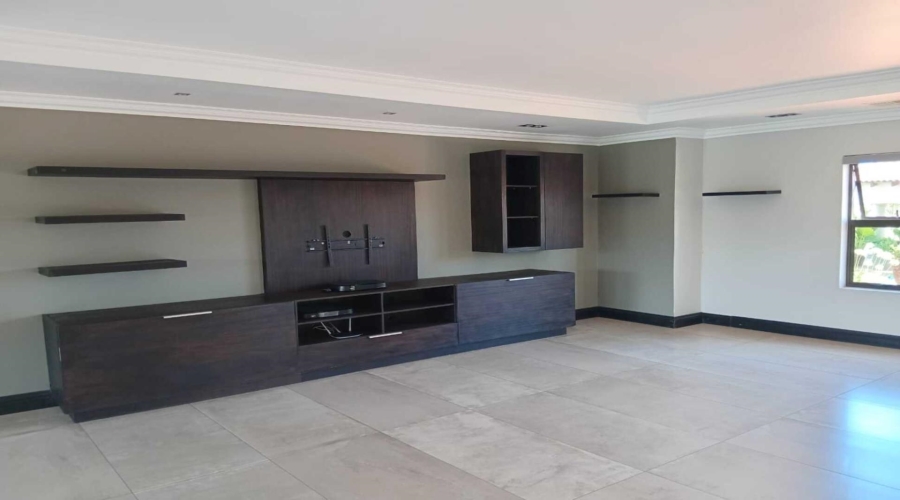 6 Bedroom Property for Sale in Blue Saddle Ranches Gauteng