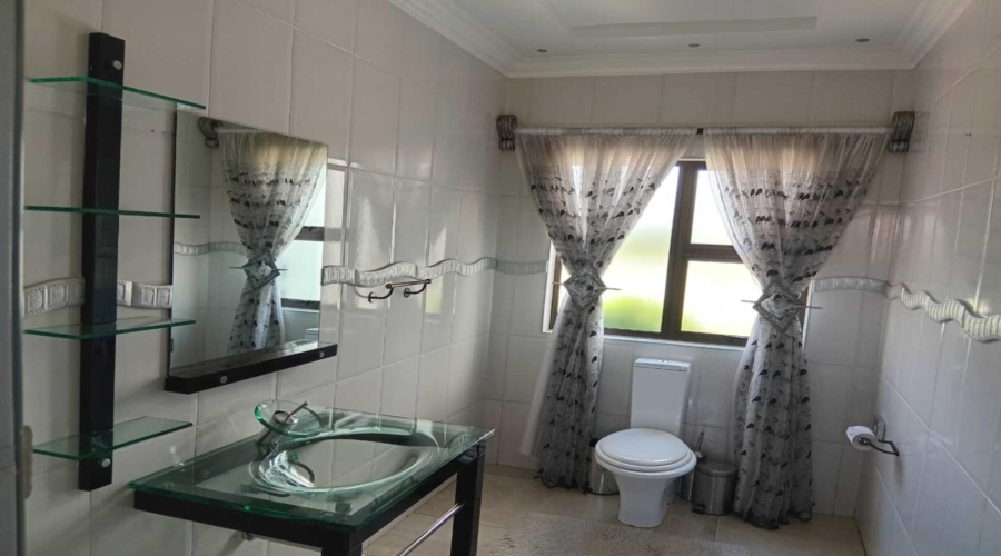 6 Bedroom Property for Sale in Blue Saddle Ranches Gauteng