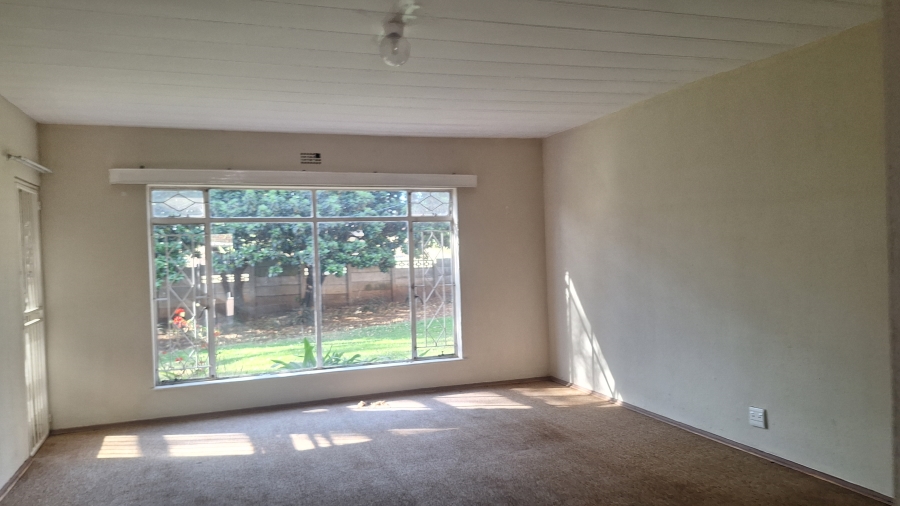 To Let 2 Bedroom Property for Rent in Lewisham Gauteng
