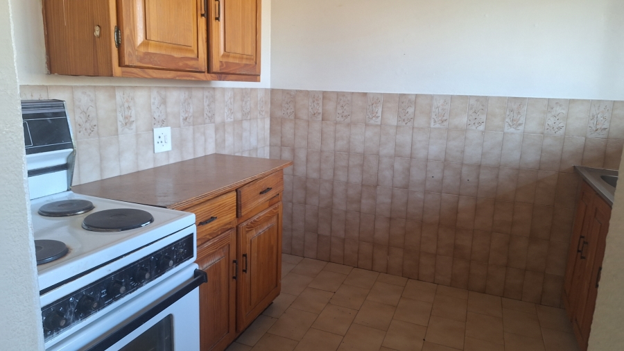 To Let 2 Bedroom Property for Rent in Lewisham Gauteng