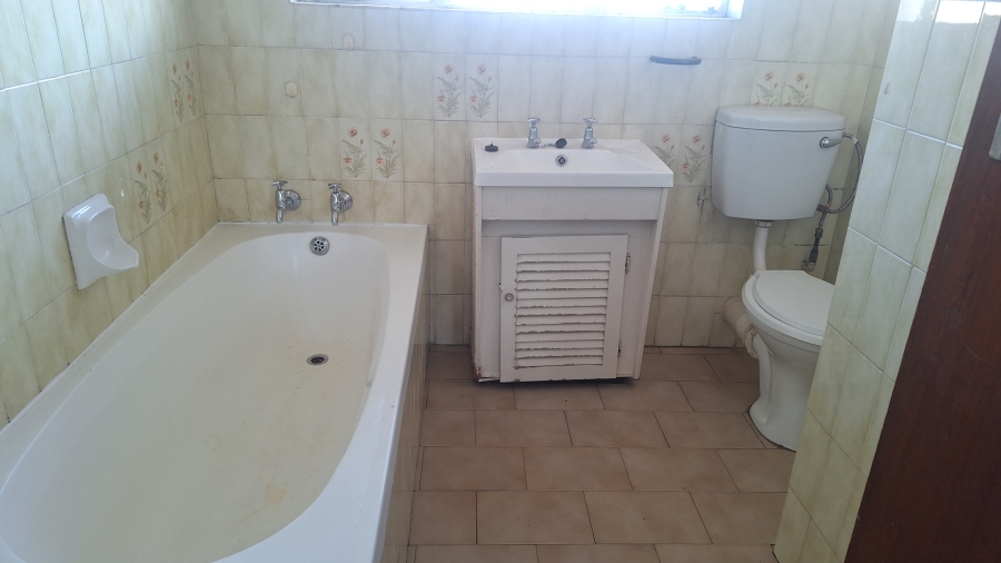 To Let 2 Bedroom Property for Rent in Lewisham Gauteng