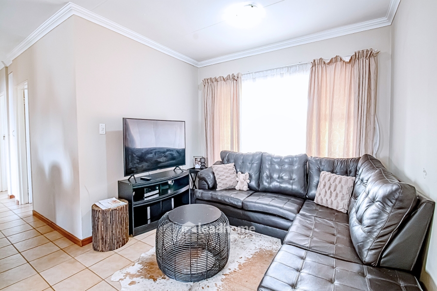 3 Bedroom Property for Sale in Annlin-wes Gauteng