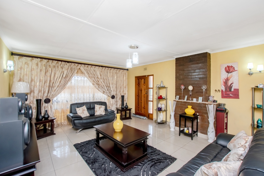 4 Bedroom Property for Sale in Delmore Park Gauteng