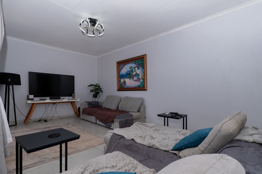 4 Bedroom Property for Sale in Farrarmere Gauteng