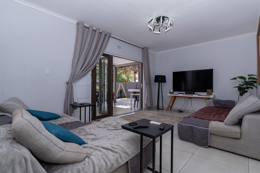 4 Bedroom Property for Sale in Farrarmere Gauteng