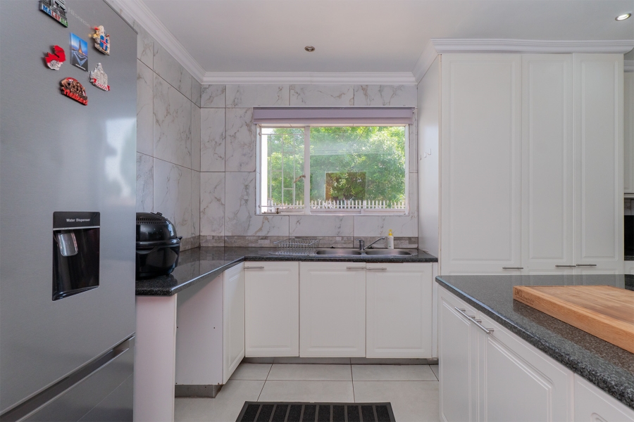 4 Bedroom Property for Sale in Farrarmere Gauteng