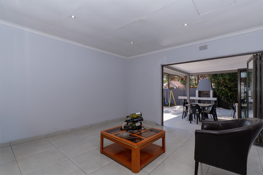 4 Bedroom Property for Sale in Farrarmere Gauteng