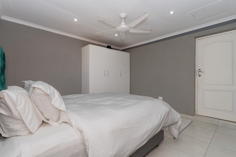 4 Bedroom Property for Sale in Farrarmere Gauteng