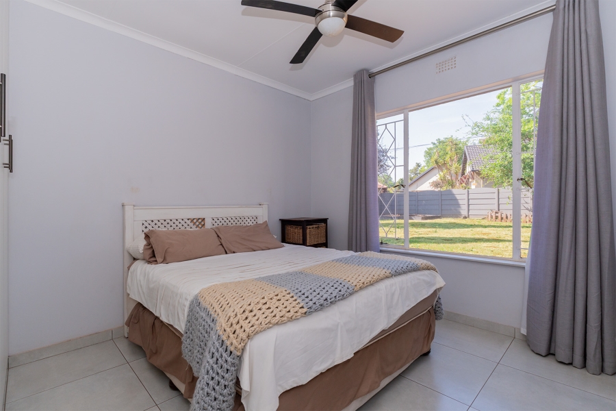 4 Bedroom Property for Sale in Farrarmere Gauteng