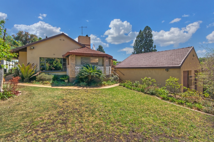 3 Bedroom Property for Sale in Mondeor Gauteng