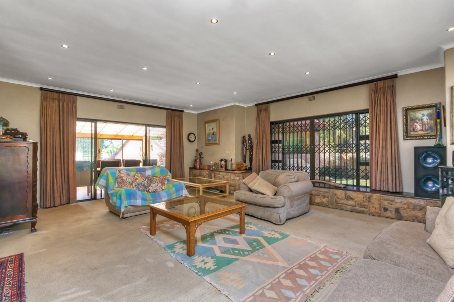 3 Bedroom Property for Sale in Mondeor Gauteng