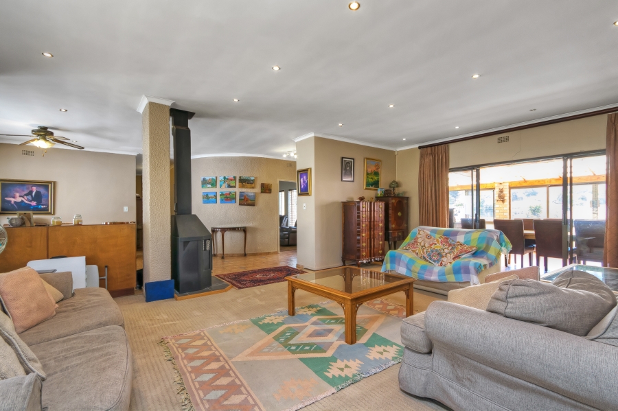 3 Bedroom Property for Sale in Mondeor Gauteng
