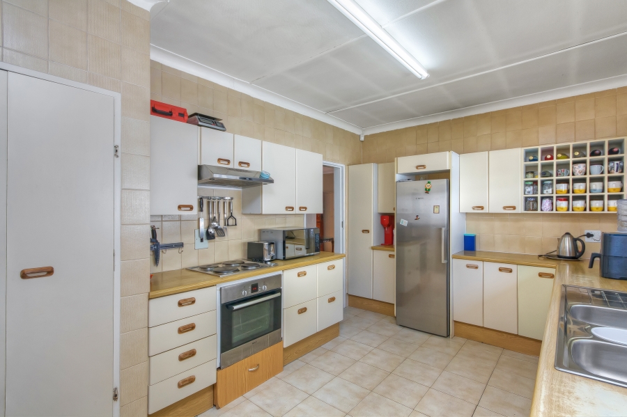 3 Bedroom Property for Sale in Mondeor Gauteng
