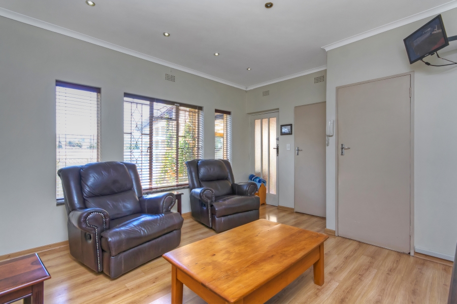 3 Bedroom Property for Sale in Mondeor Gauteng