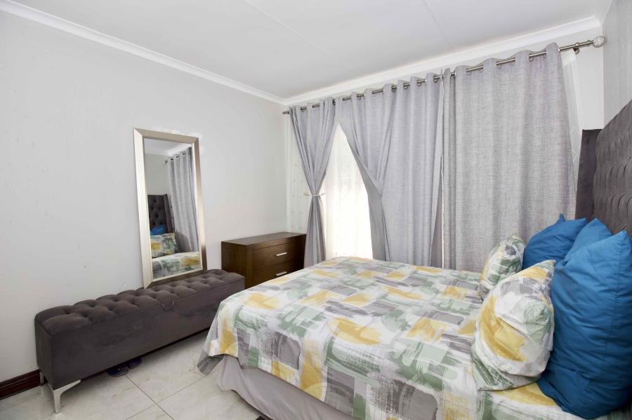 3 Bedroom Property for Sale in Amberfield Gauteng