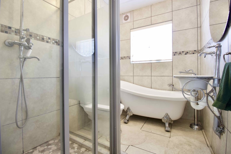 3 Bedroom Property for Sale in Amberfield Gauteng