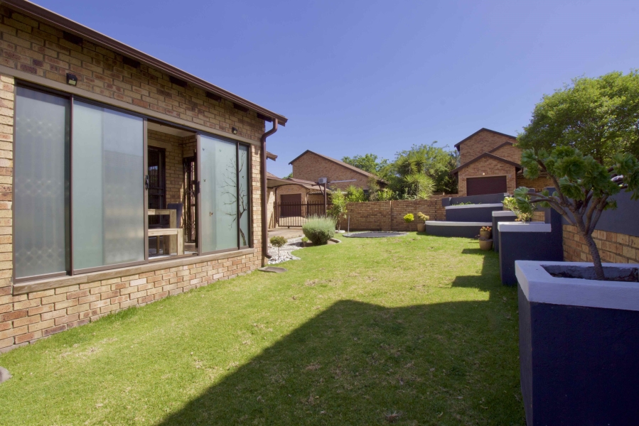 3 Bedroom Property for Sale in Amberfield Gauteng