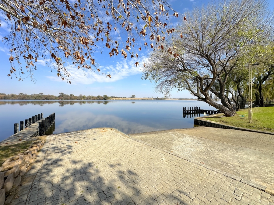 5 Bedroom Property for Sale in Vaalview Gauteng