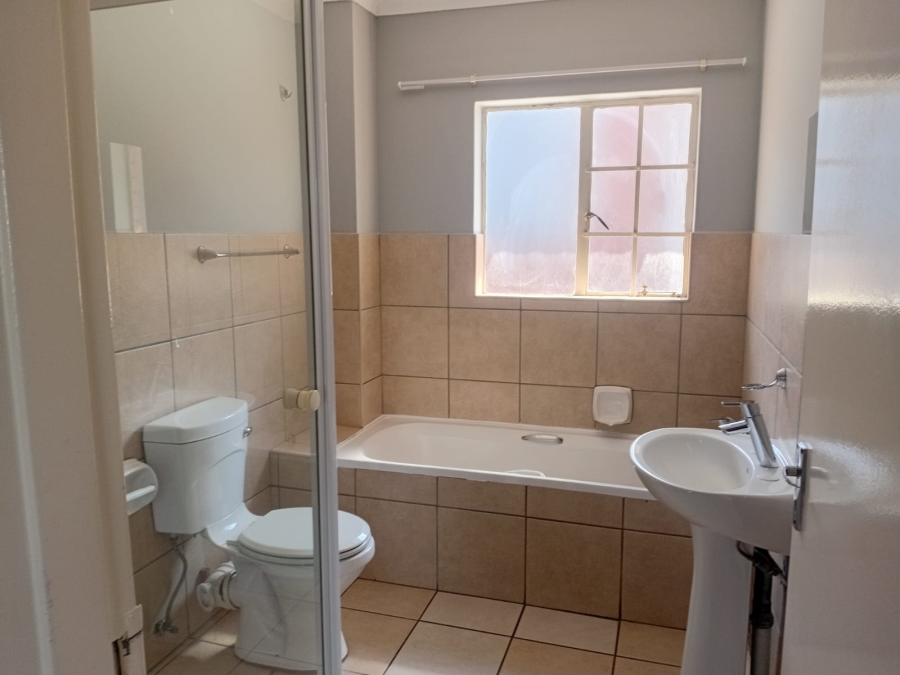 2 Bedroom Property for Sale in Rosettenville Gauteng