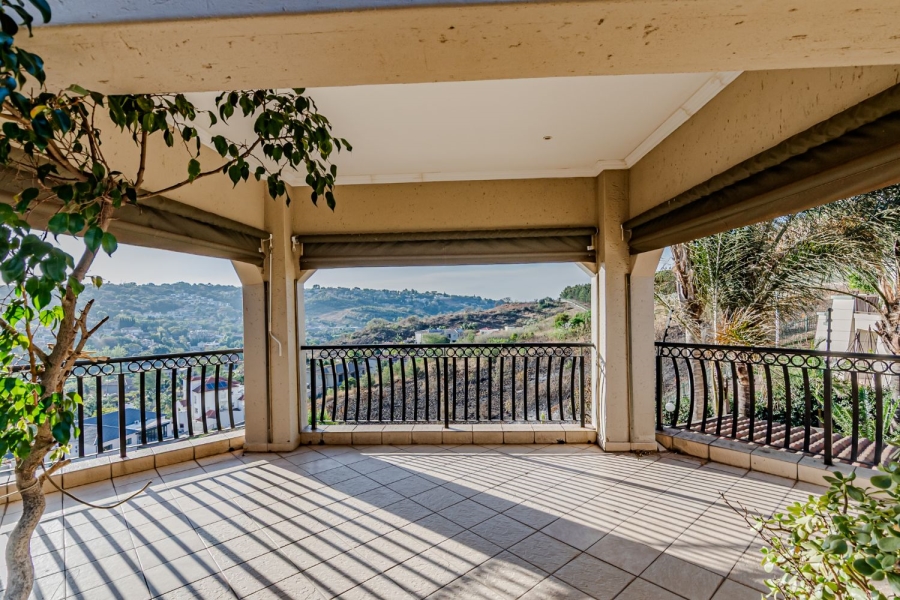 5 Bedroom Property for Sale in Waterkloof Ridge Gauteng