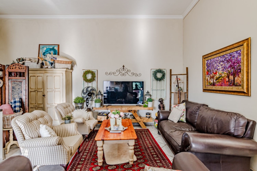 5 Bedroom Property for Sale in Waterkloof Ridge Gauteng