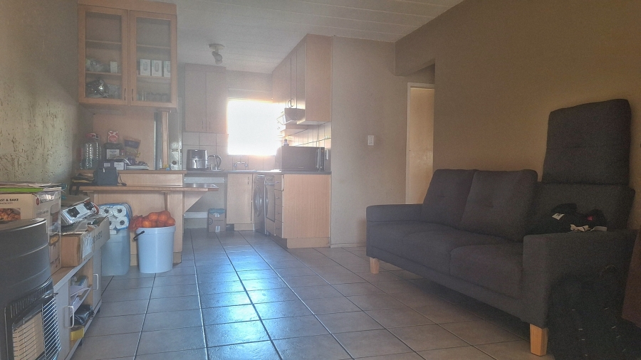 To Let 2 Bedroom Property for Rent in Allens Nek Gauteng