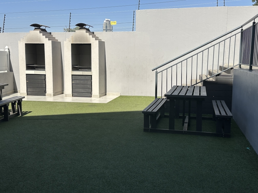 To Let 1 Bedroom Property for Rent in Morningside Gauteng
