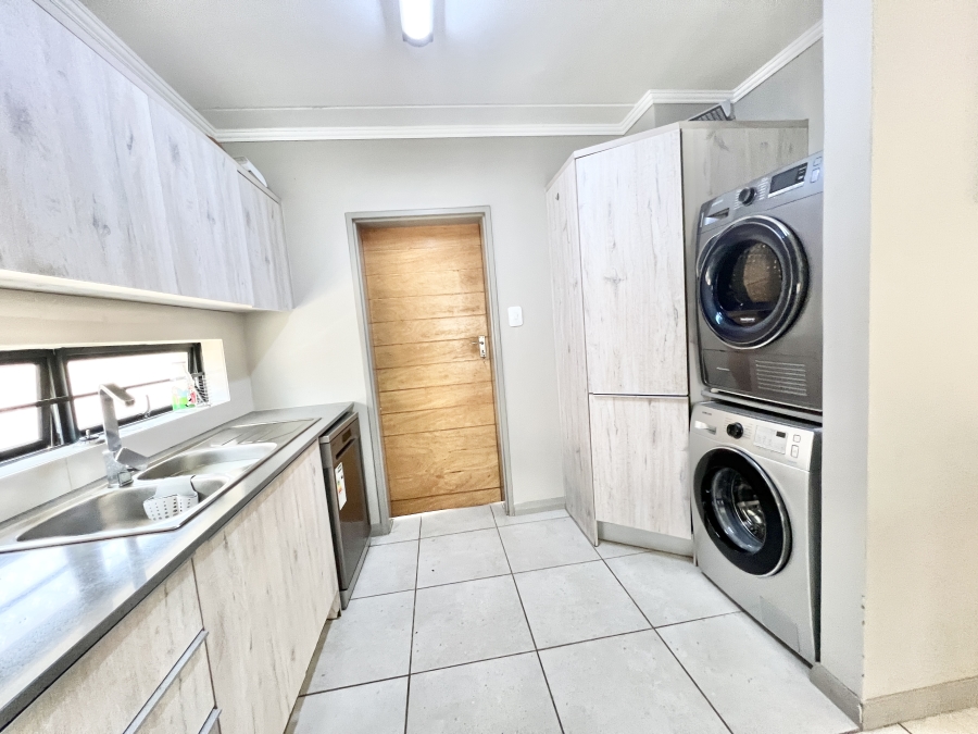 3 Bedroom Property for Sale in Amberfield Gauteng